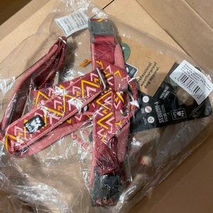 NWT Hurtta Razzle-Dazzle Y-harness 26-32inch